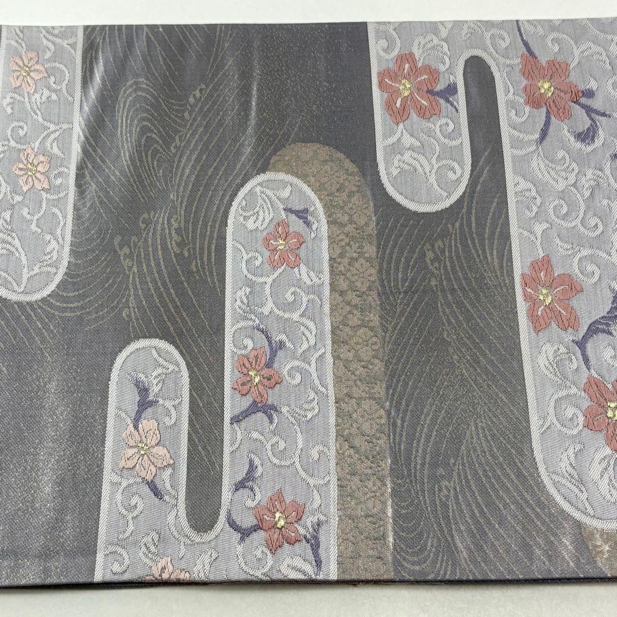 【美品】 袋名古屋帶 優品級 關西仕立 雙層仕立 花唐草紋 ヱ霞 金絲 唐織 灰紫 純蠶絲