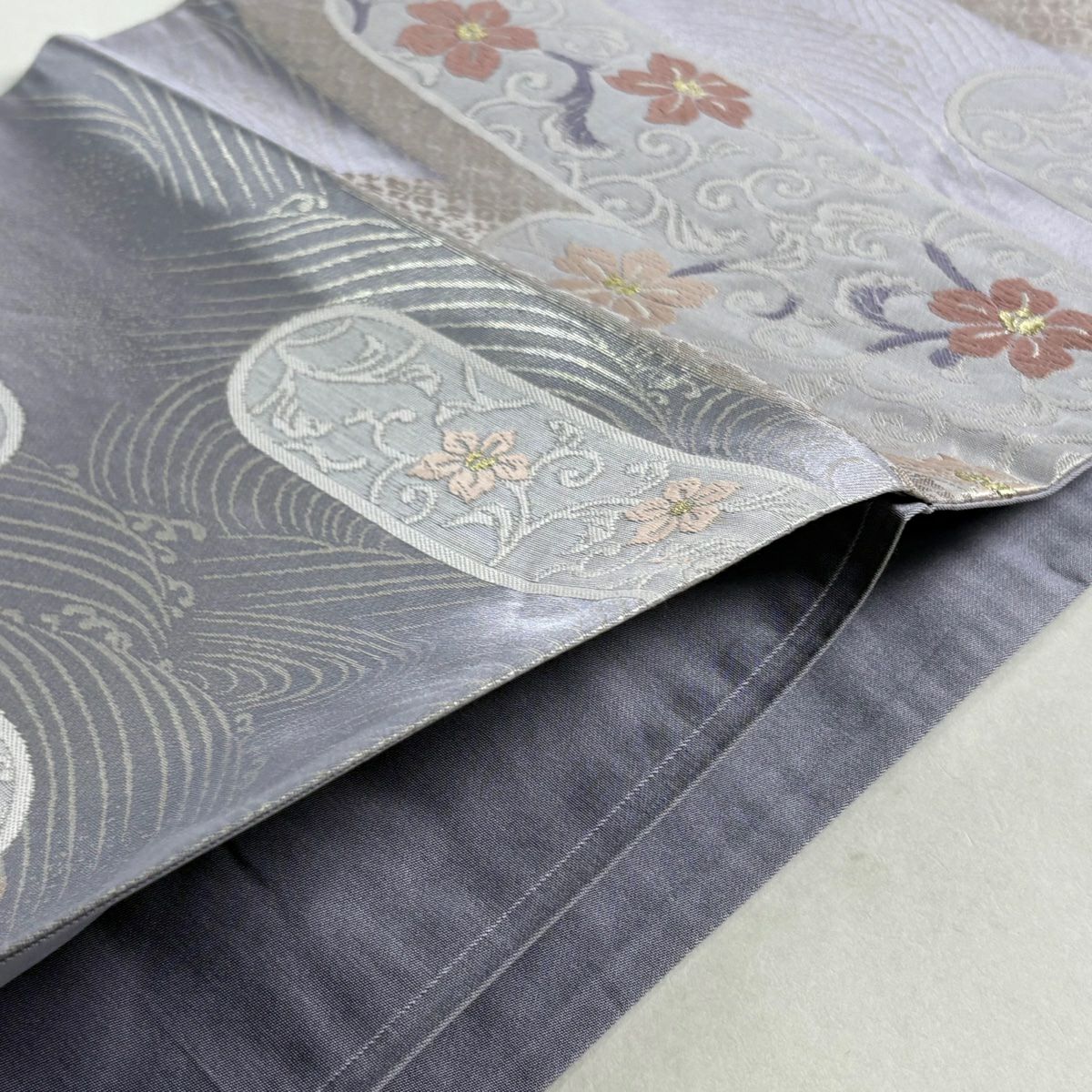 【美品】 袋名古屋帶 優品級 關西仕立 雙層仕立 花唐草紋 ヱ霞 金絲 唐織 灰紫 純蠶絲