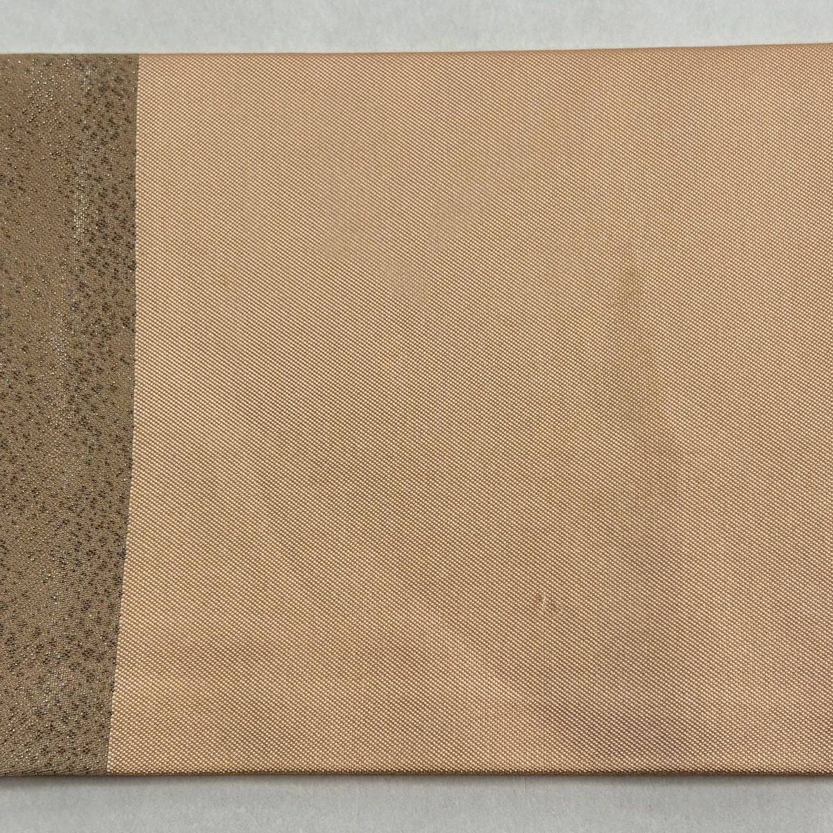 【美品】 名古屋帶 優品級 關西仕立 御所車 菊花 相良刺繡 金金箔 淺橙 純蠶絲
