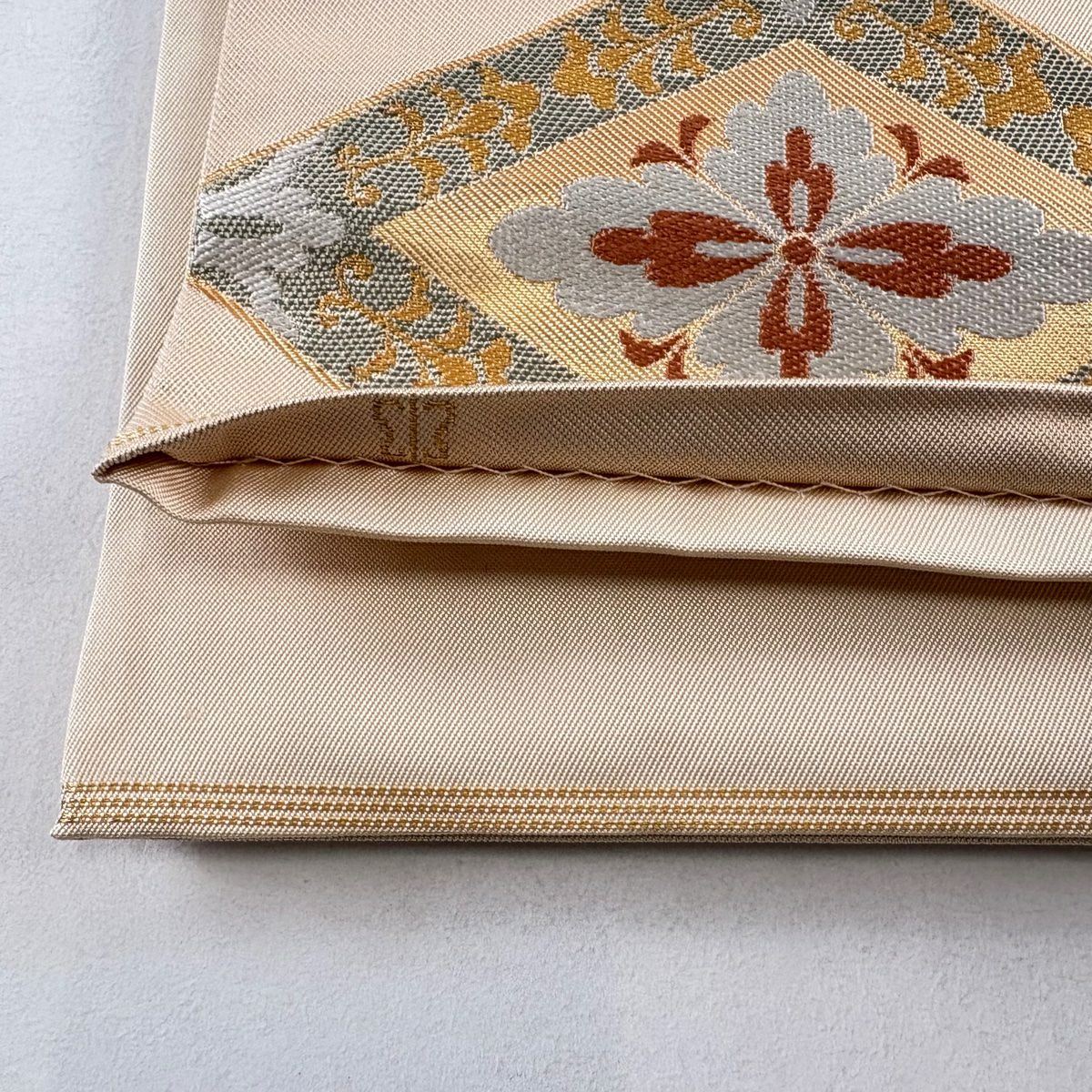 袋帶 名品級 川島織物 落款あり 關西仕立 雙菱 花菱 刺繡 金金箔 米色 六通 純蠶絲