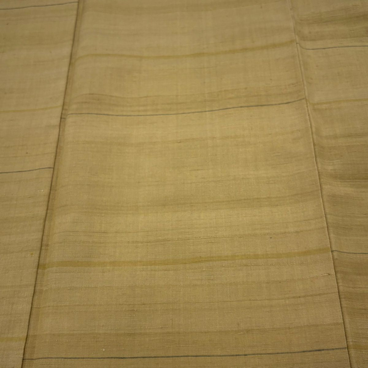 【美品】 紬織 身長159cm 袖長64cm M 雙層 段紋 薄黃土 純蠶絲 秀品級
