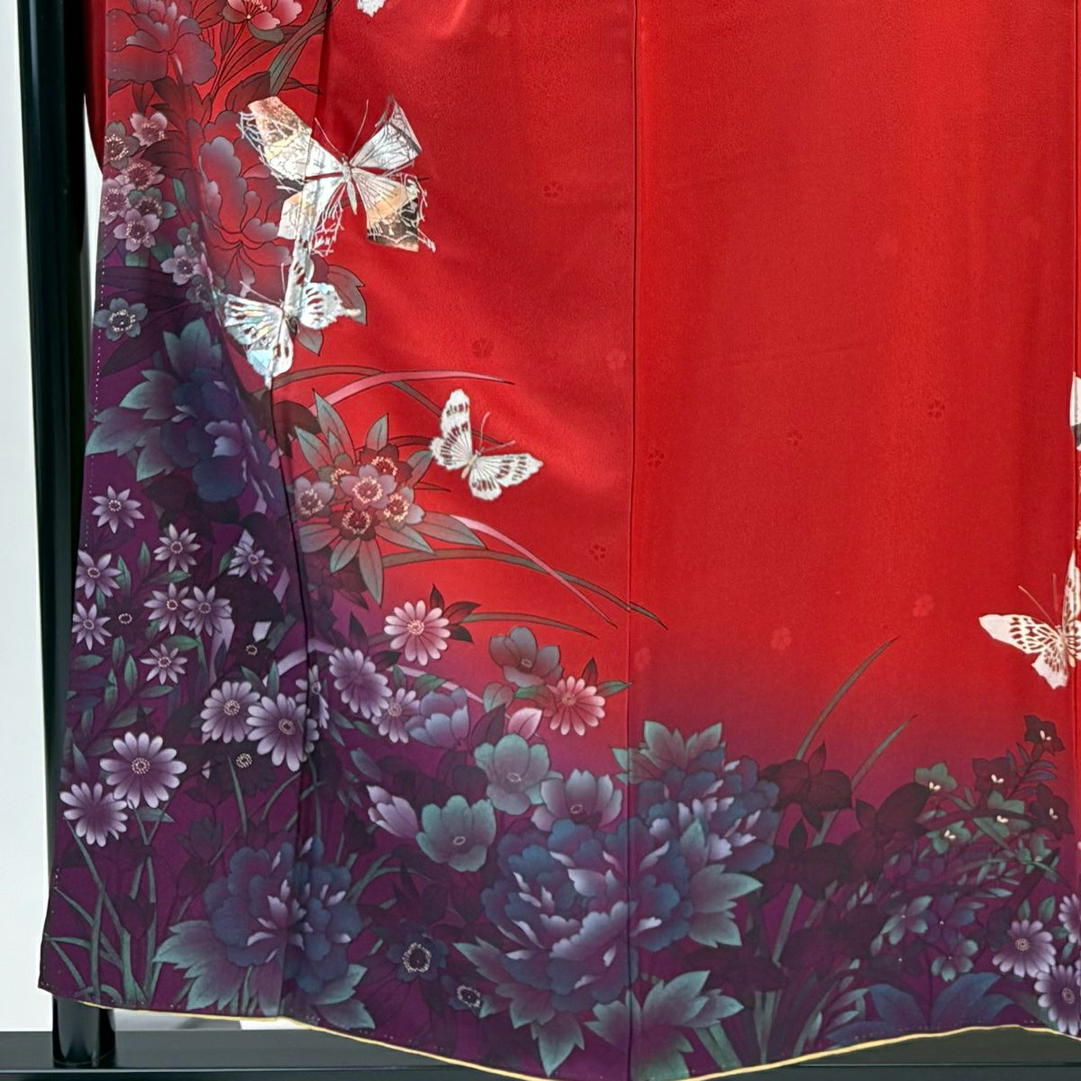 振袖禮服 身長155.5cm 袖長63cm S 雙層 蝶 草花紋紋 金銀彩 漸層 紅 純蠶絲 秀品級
