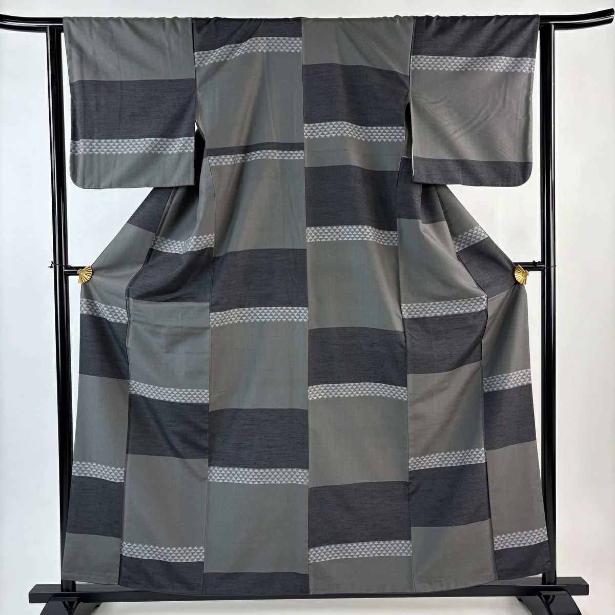 【美品】 紬織 身長159cm 袖長63cm S 雙層 鱗 幾何學 灰 純蠶絲 秀品級