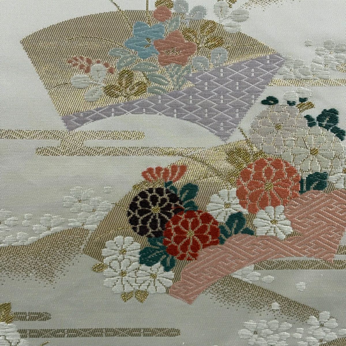 【美品】名古屋帶 秀品級 扇子面 草花紋紋 唐織 金金箔 奶油色 純蠶絲