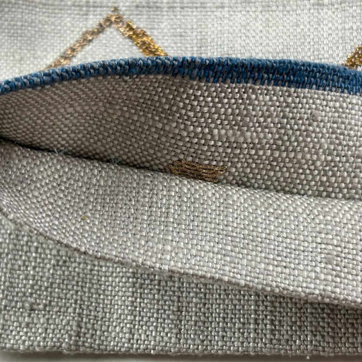 【美品】 名古屋帶 秀品級 隧道仕立 雜紋 幾何圖案 拉麵線 金金箔 灰色 純蠶絲