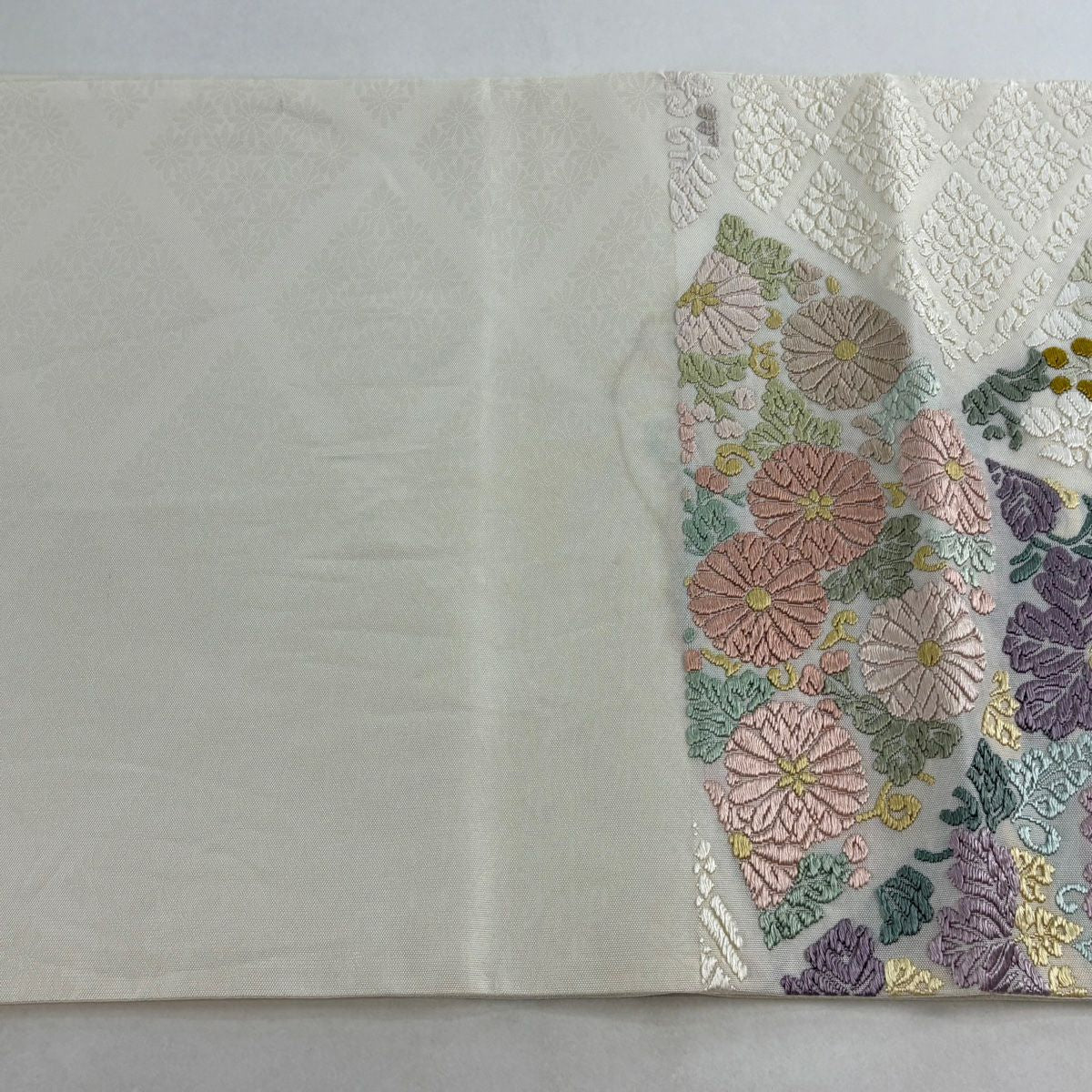 【美品】 袋帶 逸品級 菊花 桐 唐織 奶油 六通 純蠶絲