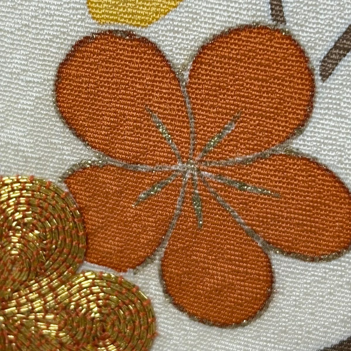 訪問服 身長164cm 袖長64cm M 雙層 千總 有落款 枝梅花 仙鶴 刺繡 金銀彩 奶油色 純蠶絲 逸品級