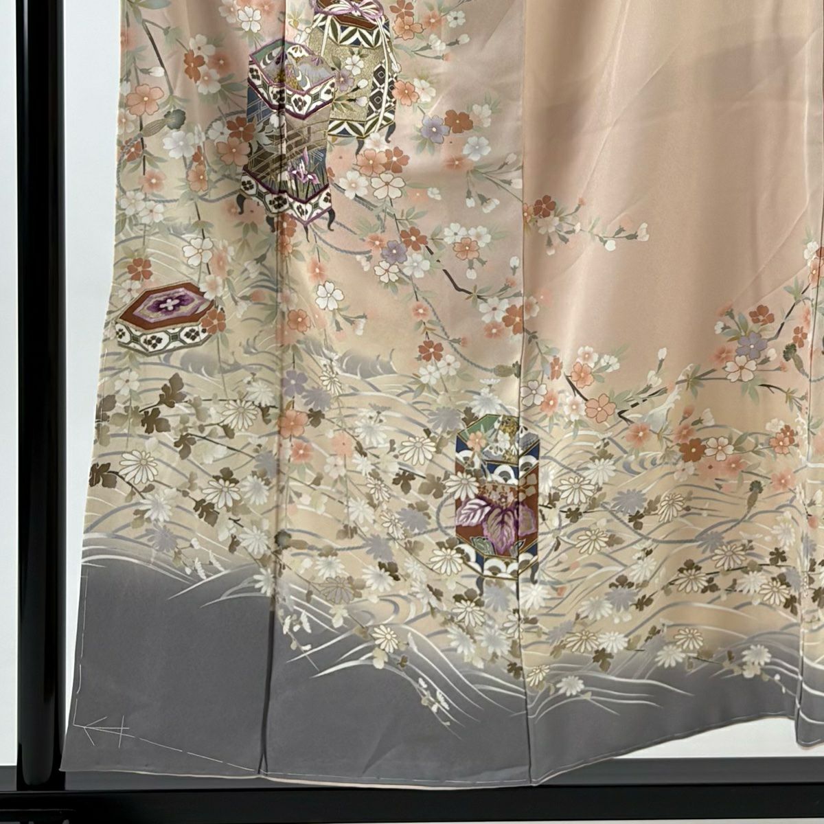 訪問服 身長156.5cm 袖長62cm S 雙層 帝王紫 落款あり 貝桶 櫻花 刺繡 金銀彩 薄粉色 純蠶絲 逸品級 一つ紋