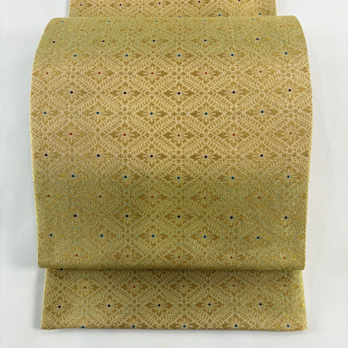 【美品】 袋帶 秀品級 菊花花菱 金糸 金 六通 純蠶絲