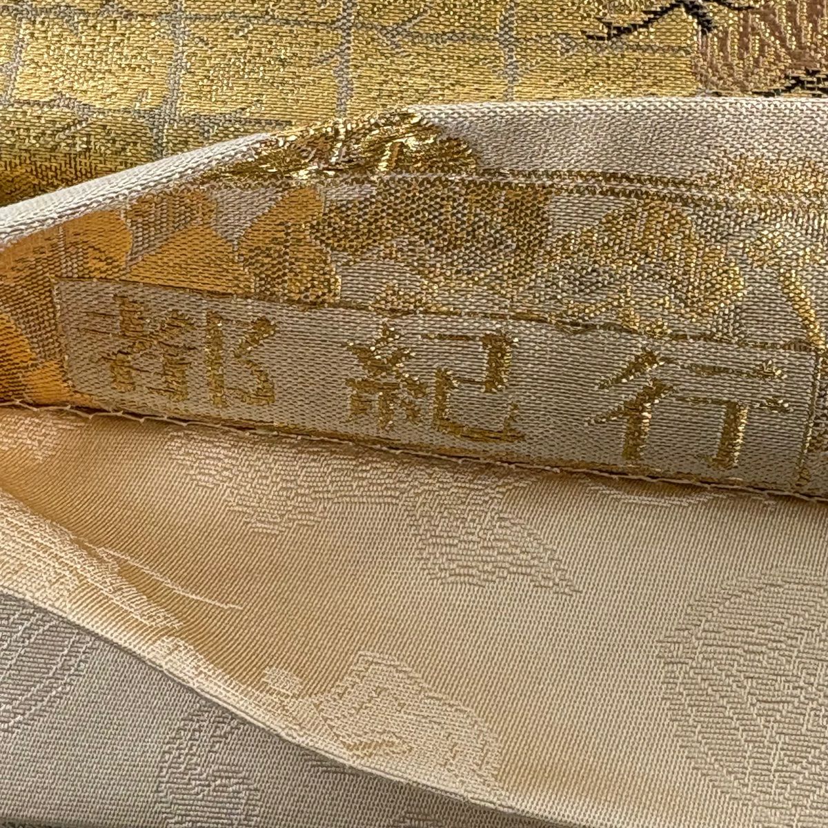 【美品】 袋帶 秀品級 都紀行 別腹 人物 建物 金金箔 金絲 金色 全通 純蠶絲