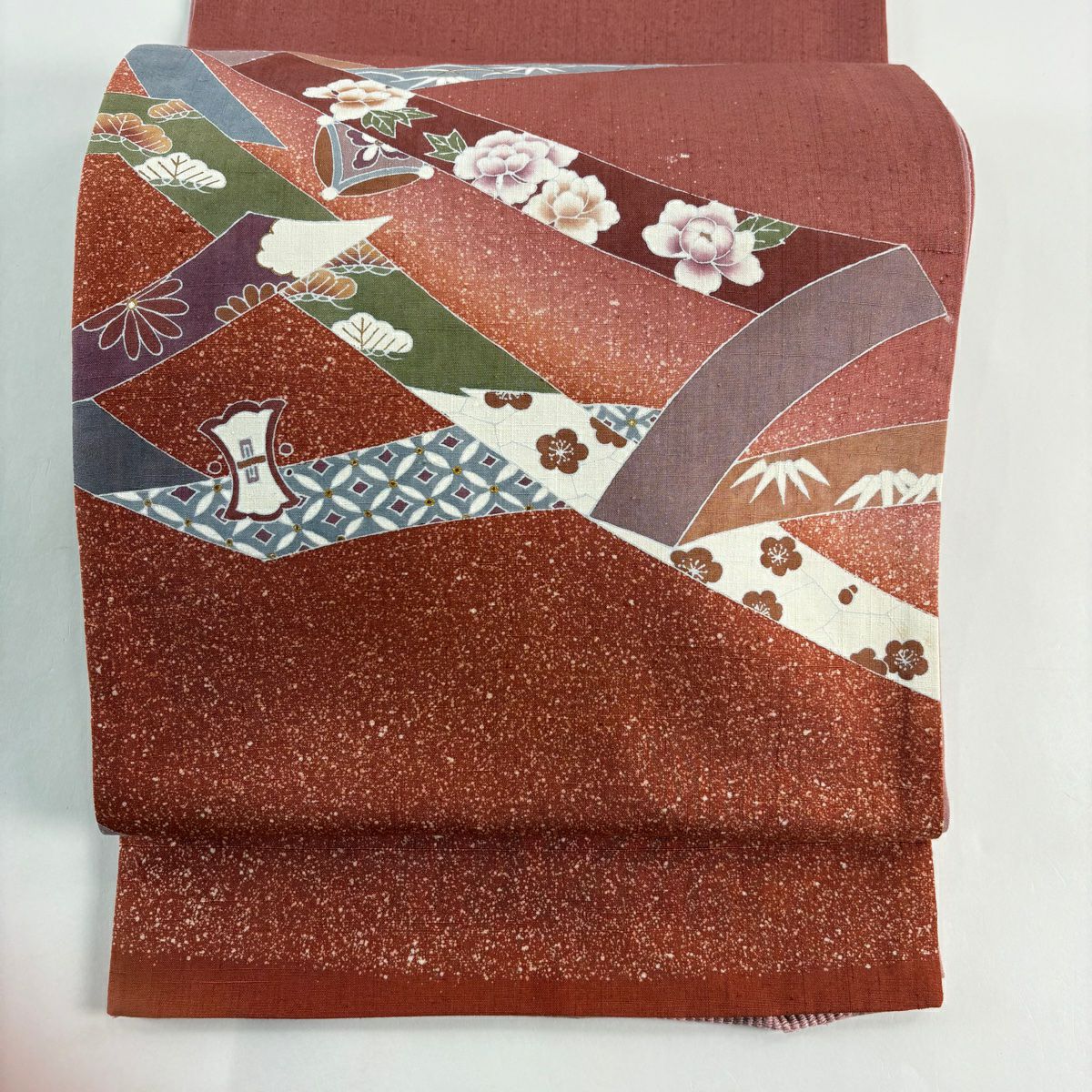 【美品】 袋帶 秀品級 有落款 有證書 紬織織 熨斗紋 松樹竹子梅花 金銀彩 粉紅 大鼓圖案 純蠶絲