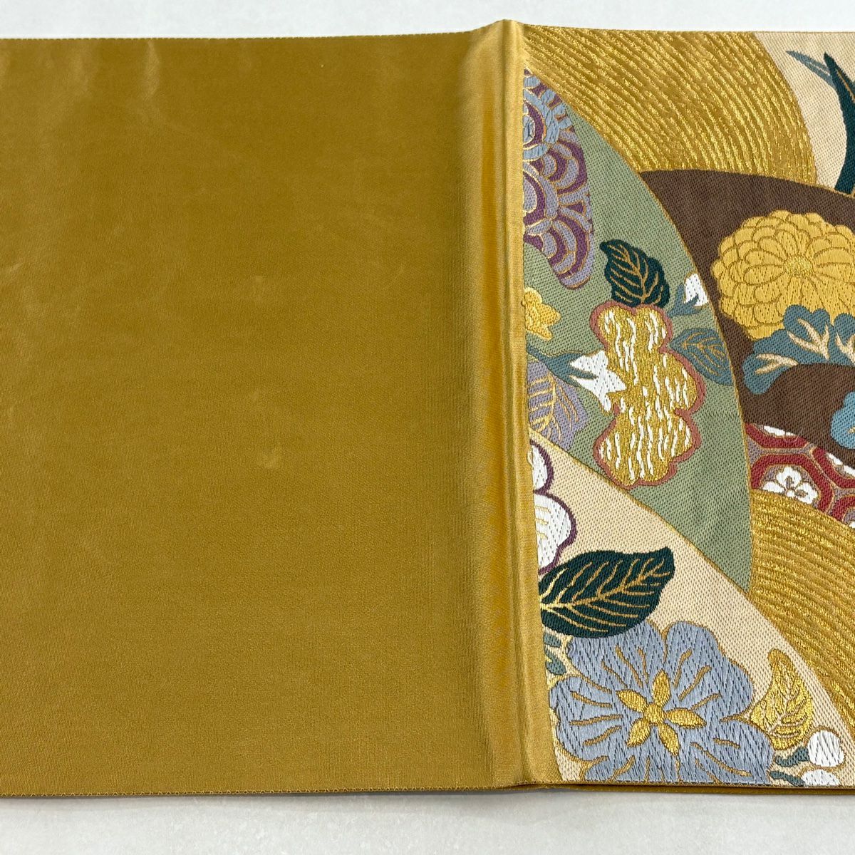 【美品】 袋帶 秀品級 草花紋 金糸 唐織 黃土 深藍 六通 純蠶絲