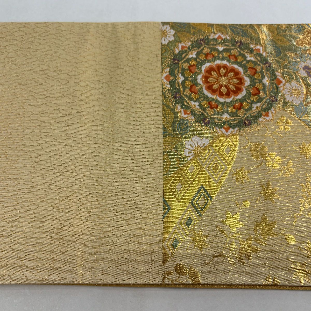 【美品】 袋帶 秀品級 華紋 草花紋 金絲 金金箔 金色 六通 純蠶絲