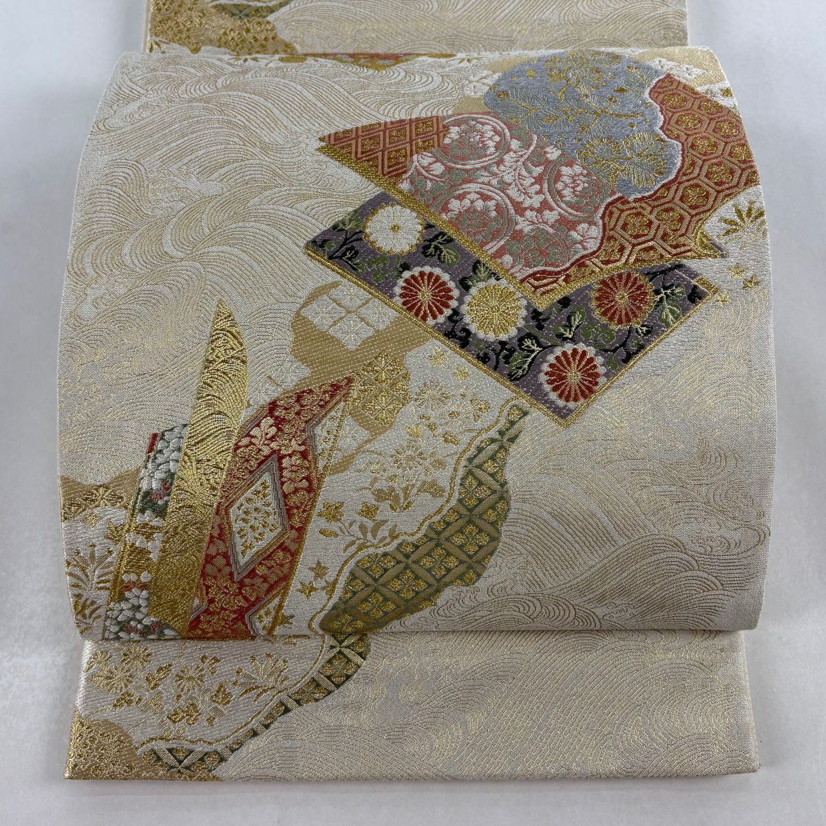 【美品】 袋帶 秀品級 冊子 霞 金銀糸 金金箔 灰白 六通 純蠶絲