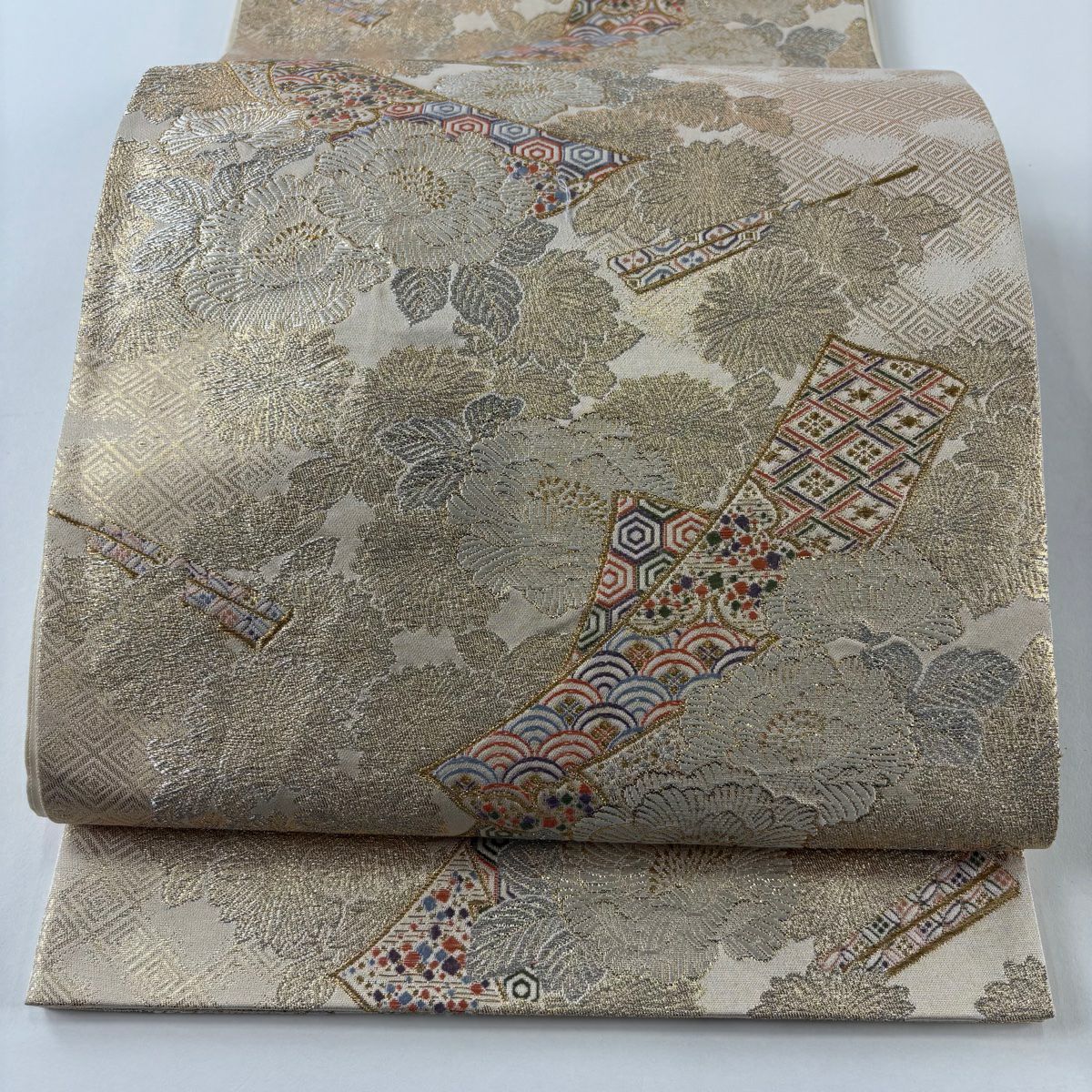 【美品】 袋帶 秀品級 草花紋 青海波 金金箔 金銀彩 米色 六通 純蠶絲