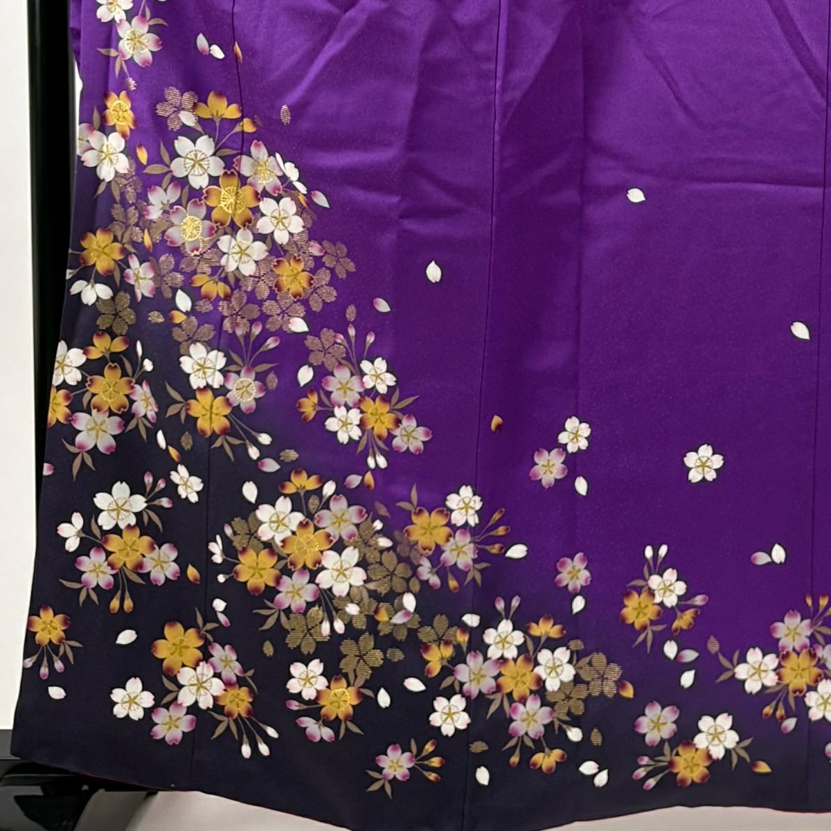 振袖禮服 身長162.5cm 袖長64.5cm M 雙層櫻花瓣金彩裝飾漸層紫純蠶絲秀品級