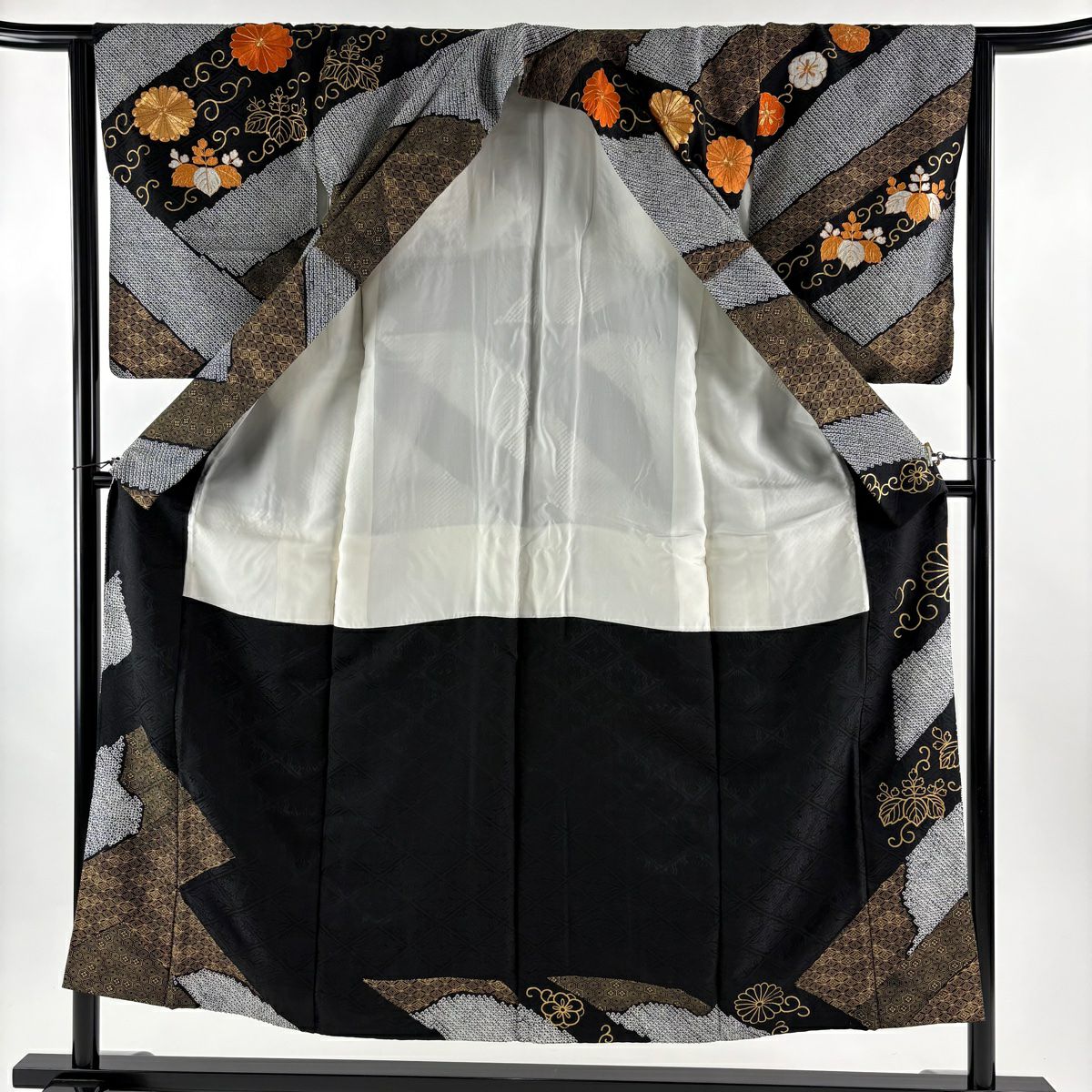 【美品】訪問服 身長151cm 袖長64.5cm M 雙層 花唐草紋 有職紋樣 刺繡 絞染 黑 純蠶絲 秀品級