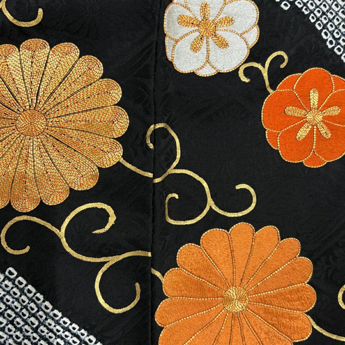 【美品】訪問服 身長151cm 袖長64.5cm M 雙層 花唐草紋 有職紋樣 刺繡 絞染 黑 純蠶絲 秀品級