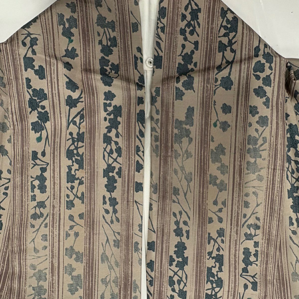 【美品】 小紋 身長162.5cm 袖長68.5cm L 雙層 紬織織 縱條 草花紋紋 薄小豆 純蠶絲 秀品級