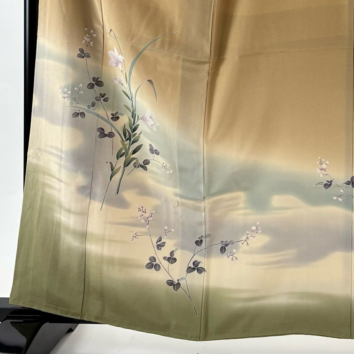 色留袖禮服 身長161cm 袖長62.5cm S 雙層 落款 草花紋紋 霞暈染 淺茶 純蠶絲 秀品級 一個紋