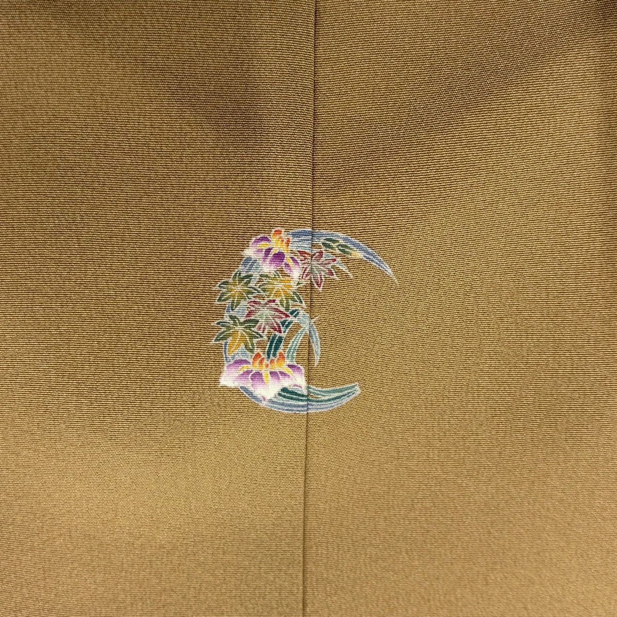 色留袖禮服 身長161cm 袖長62.5cm S 雙層 落款 草花紋紋 霞暈染 淺茶 純蠶絲 秀品級 一個紋