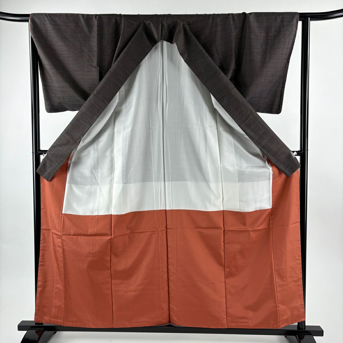 【美品】 紬織 身長159.5cm 袖長65cm M 雙層 證書齊全 幾何圖案 焦茶 純蠶絲 優品級