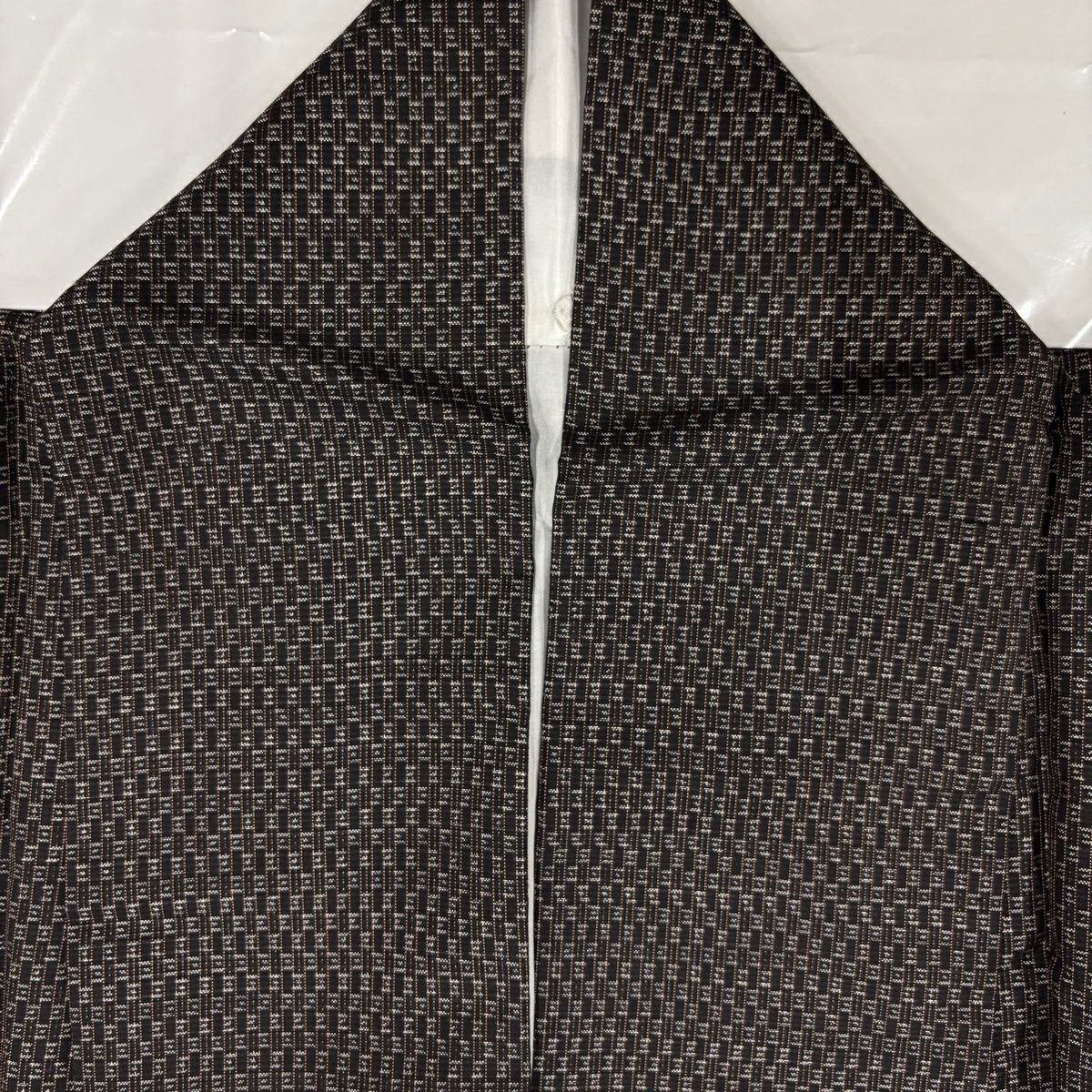 【美品】 紬織 身長159.5cm 袖長65cm M 雙層 證書齊全 幾何圖案 焦茶 純蠶絲 優品級