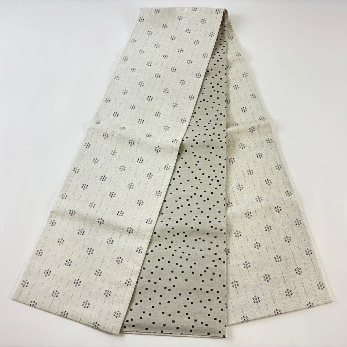 【美品】 袋帶 名品級 縞 幾何圖案 灰白 全通 純蠶絲