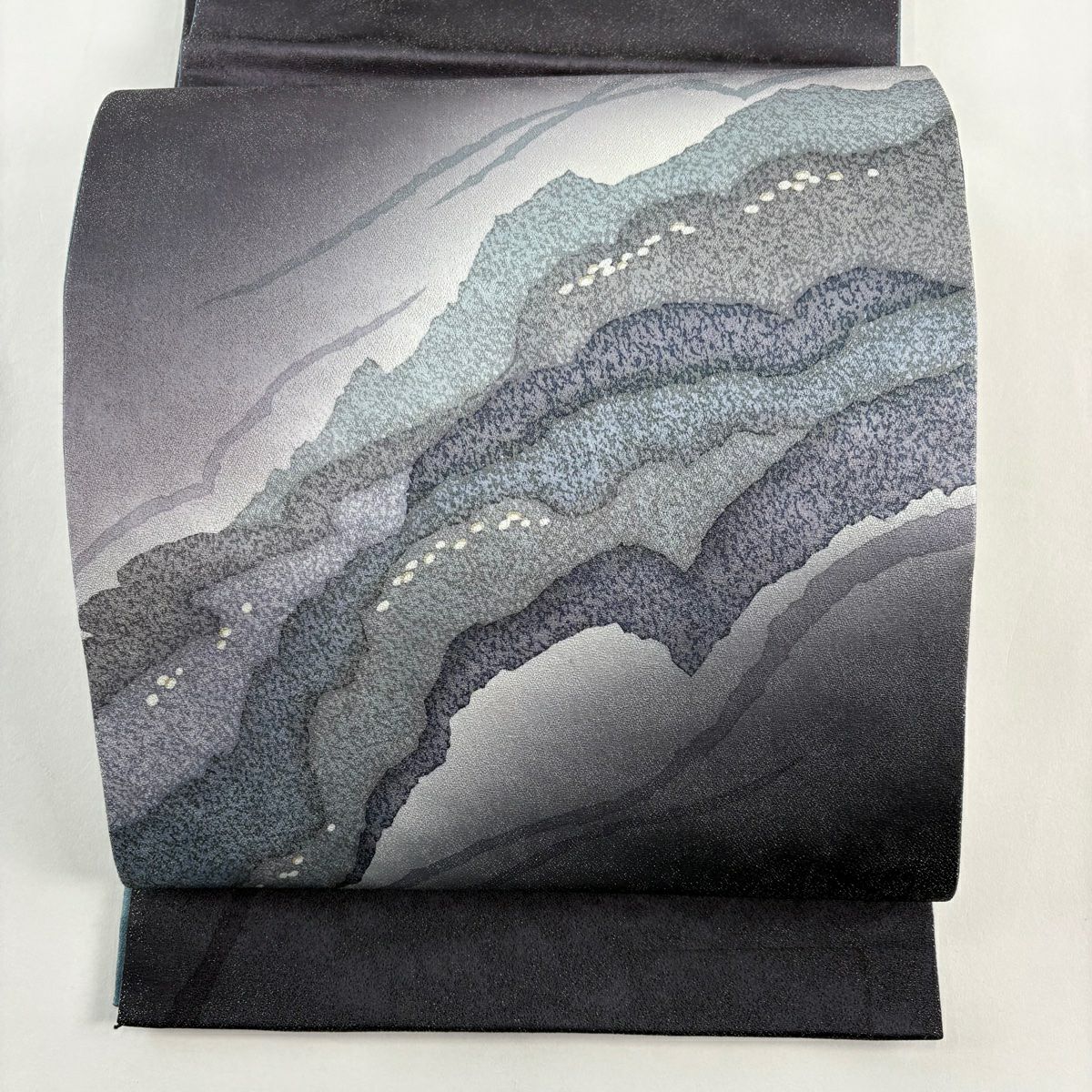 【美品】 袋帶 名品級 落款あり 中嶋博司 幾何學 銀線 金銀彩 灰紫 お太鼓柄 純蠶絲
