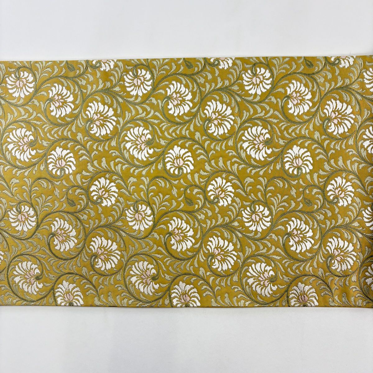【美品】 袋帶 名品級 證書齊全 花唐草紋 刺繡 淺黃土色 六通 純蠶絲