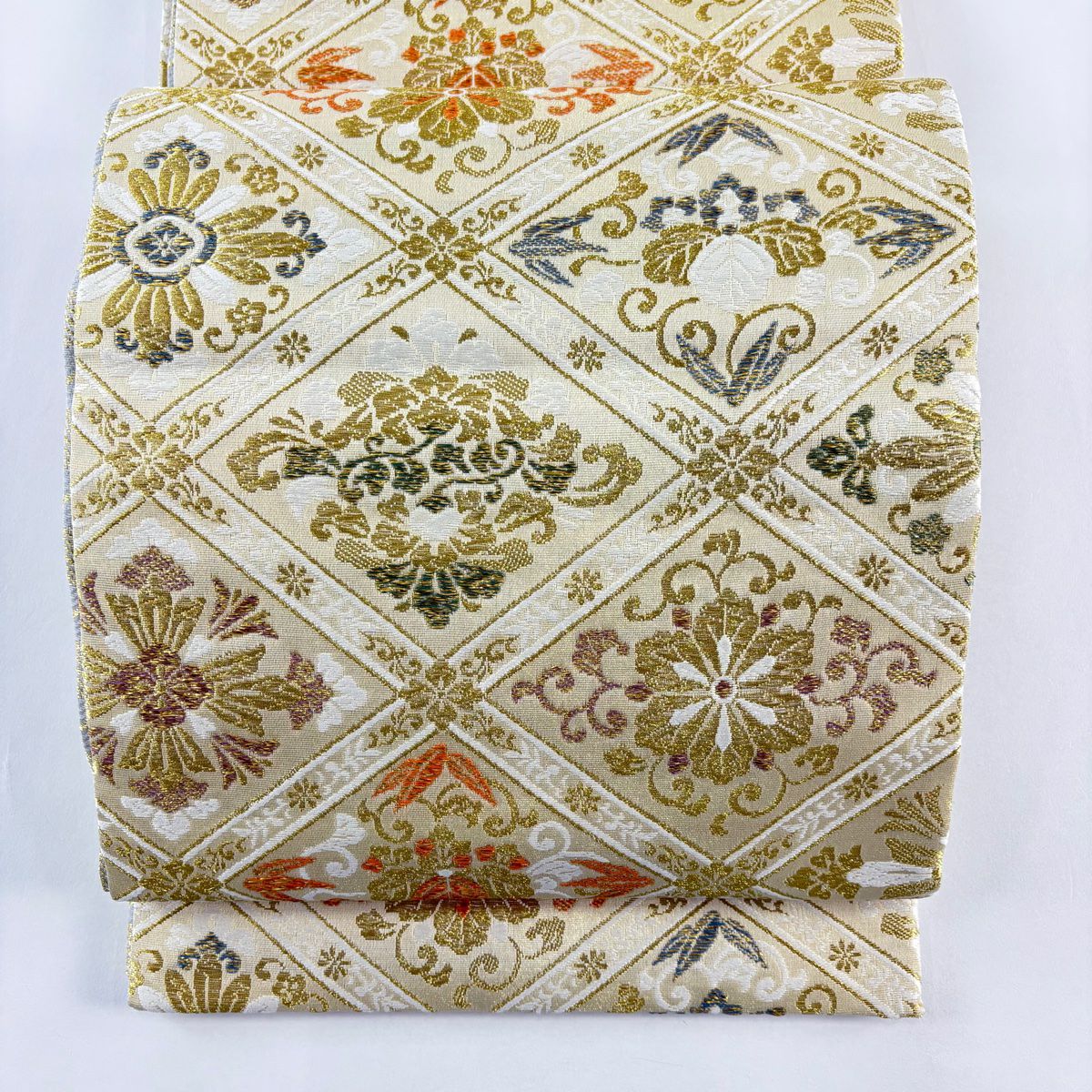 【美品】 袋帶 名品級 手先二通り 華紋 有職文樣 唐織 金絲 金色 お太鼓圖案 純蠶絲