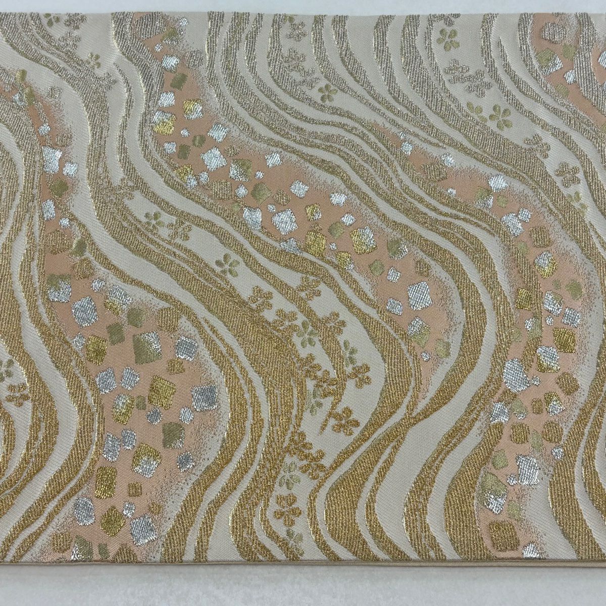 【美品】 袋帶 名品級 金金箔散花紋 草花紋紋 金銀絲 金金箔 奶油色 六通 純蠶絲