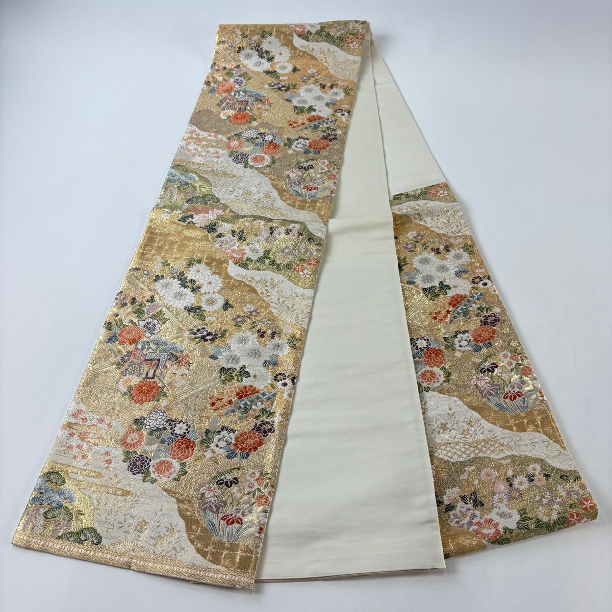 【美品】 袋帶 秀品級 御所車 花丸紋 唐織 金金箔 金色 六通 純蠶絲