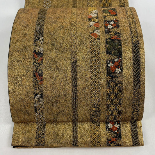 【美品】 袋帶 名品級 加納幸 落款 花鳥 有職文樣 金絲 金金箔 金色 大鼓圖案 純蠶絲