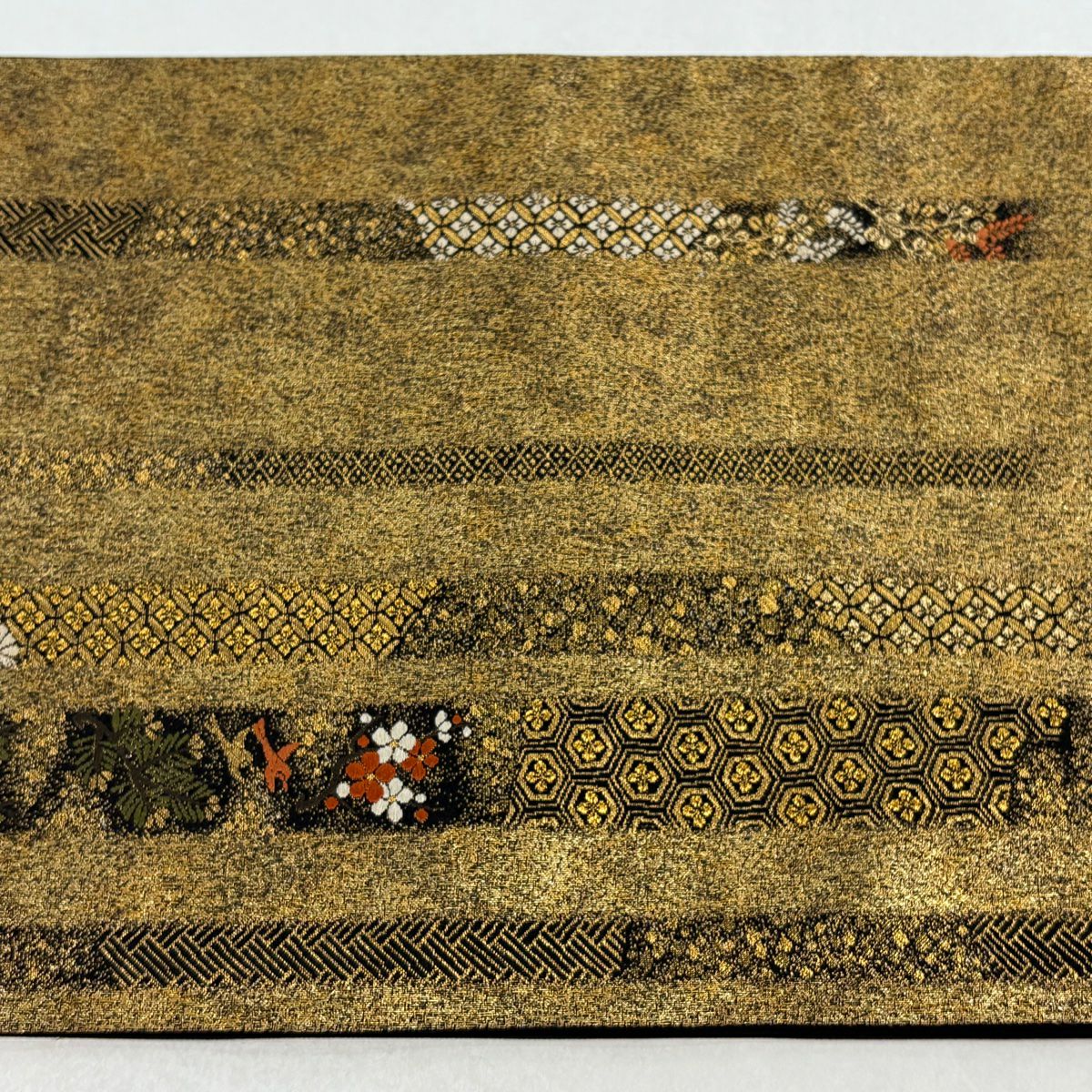 【美品】 袋帶 名品級 加納幸 落款 花鳥 有職文樣 金絲 金金箔 金色 大鼓圖案 純蠶絲