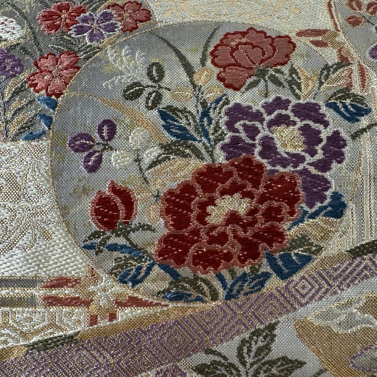 【美品】 袋帶 秀品級 圓紋 草花紋紋 金金箔 刺繡 米色 六通 純蠶絲