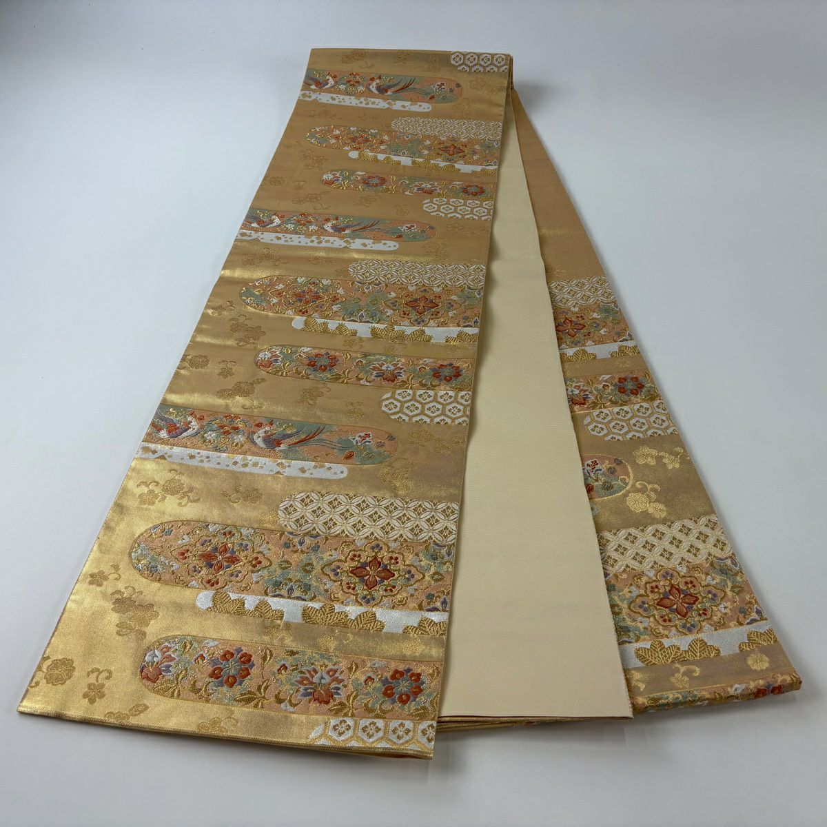 【美品】 袋帶 秀品級 全通金金箔 正倉院霞文 唐織 金絲 金 六通 純蠶絲
