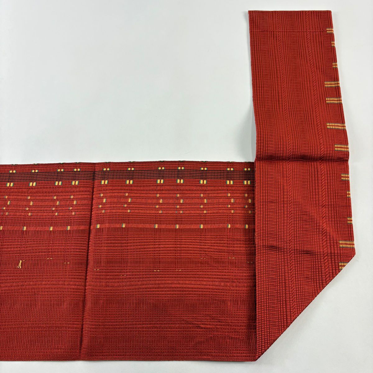【美品】 名古屋帶 優品級 松樹葉仕立 雜色仕立 縞 紅 純蠶絲