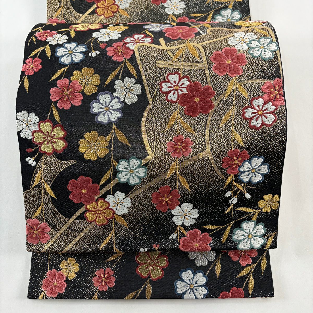 【美品】 袋帶 秀品級 御所車 櫻花 金銀彩 唐織 黑 六通 純蠶絲
