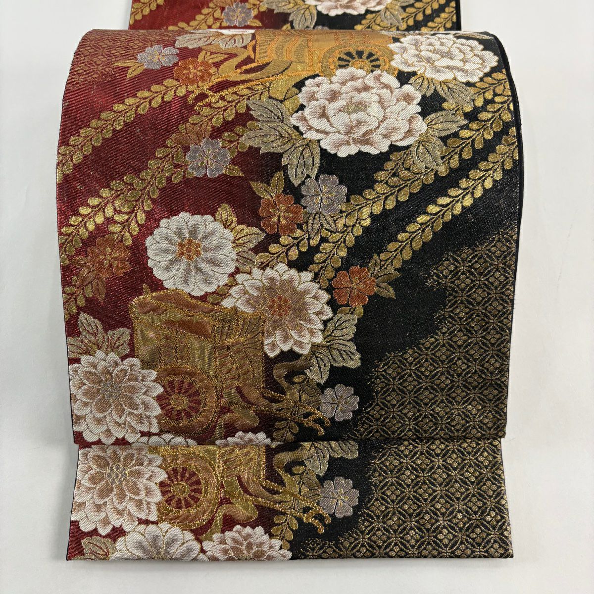 【美品】 袋帶 秀品級 御所車 牡丹 金金箔 金絲 紅黑 六通 純蠶絲