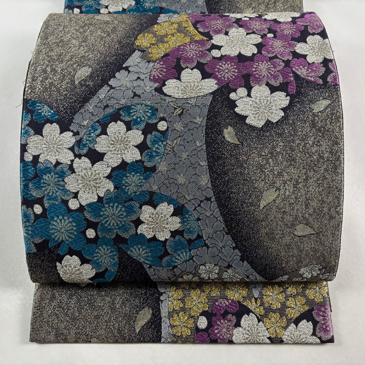 【美品】 袋帶 秀品級 櫻花花瓣 金銀線 金金箔 銀色 六通 純蠶絲