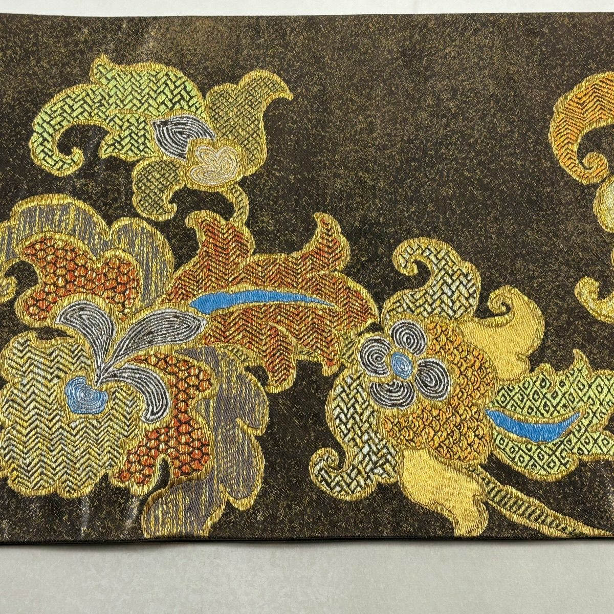 【美品】 袋帶 秀品級 花唐草紋 金絲 金金箔 茶紫 六通 純蠶絲