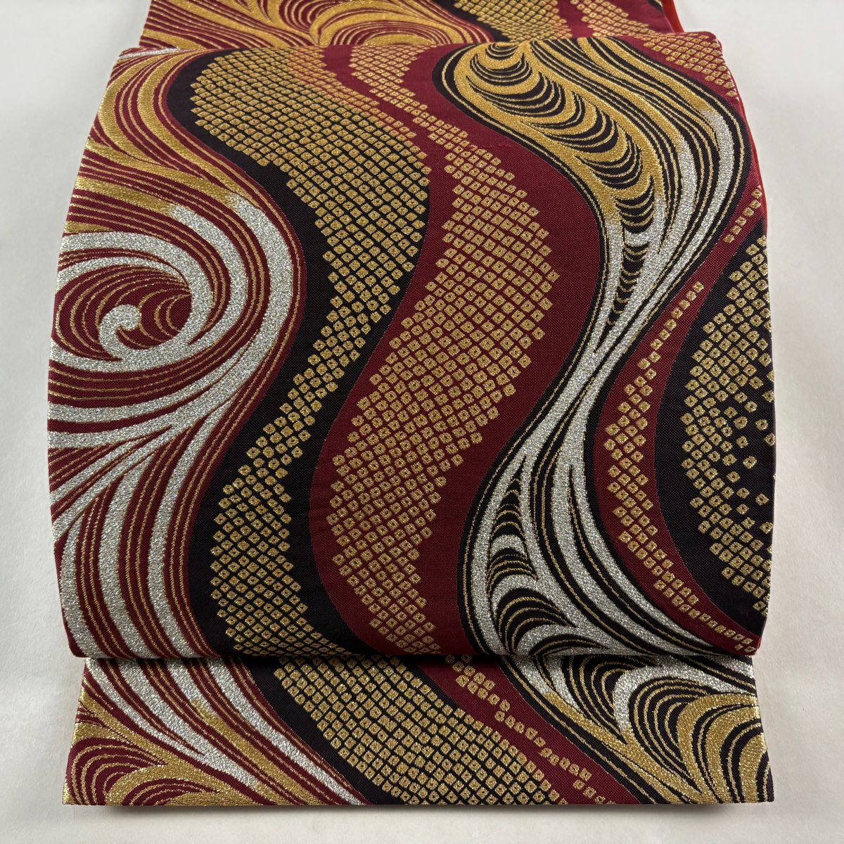 【美品】 袋帶 秀品級 流水 金銀彩 金金箔 紅 六通 純蠶絲