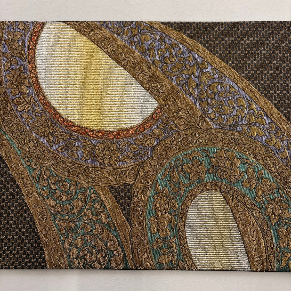 【美品】 袋帶 名品級 圖案花唐草紋 金銀彩 金金箔 墨色 六通 純蠶絲