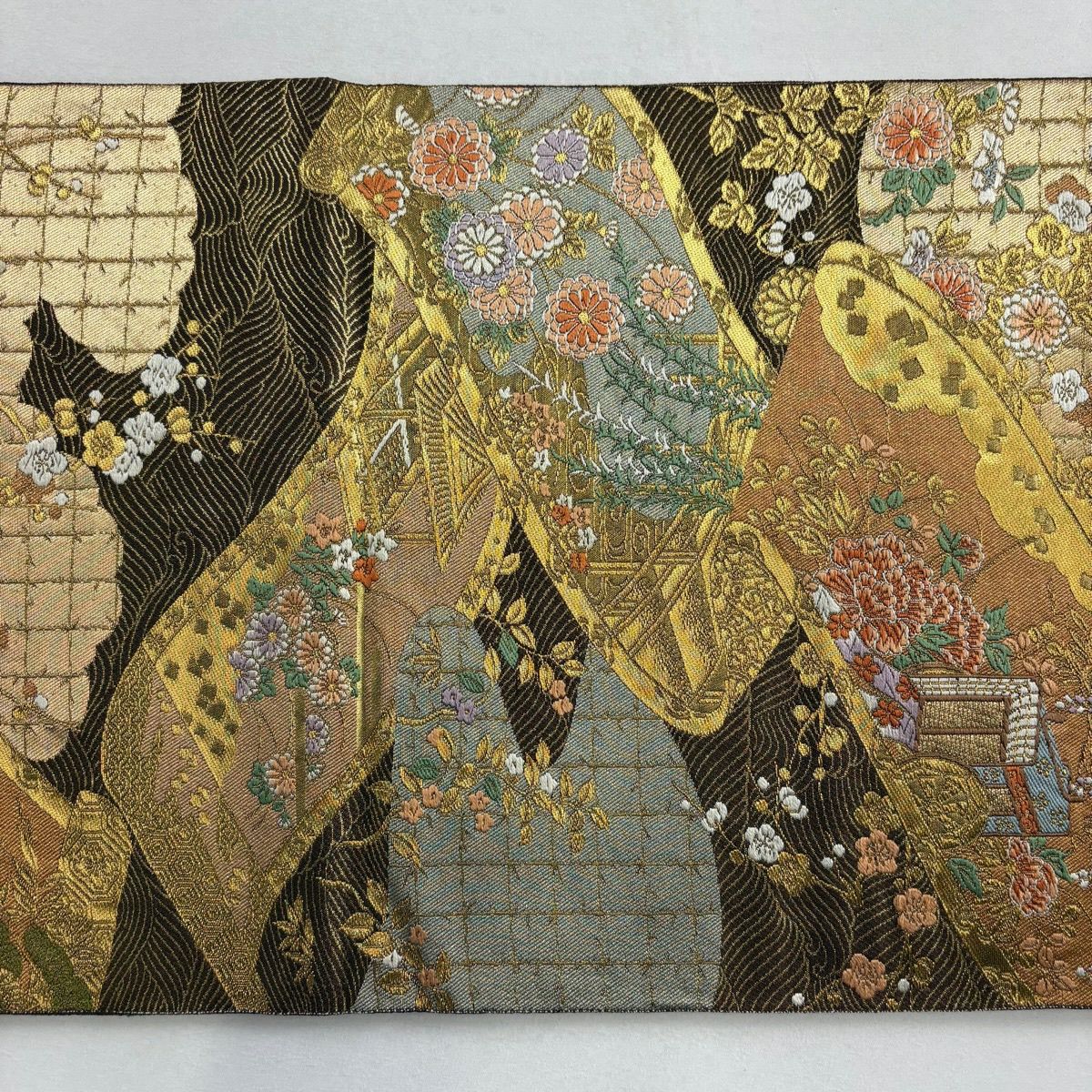 【美品】 袋帶 秀品級 服部織物 落款あり 關西仕立 御所車 巻物 金絲 金金箔 金色 六通 純蠶絲