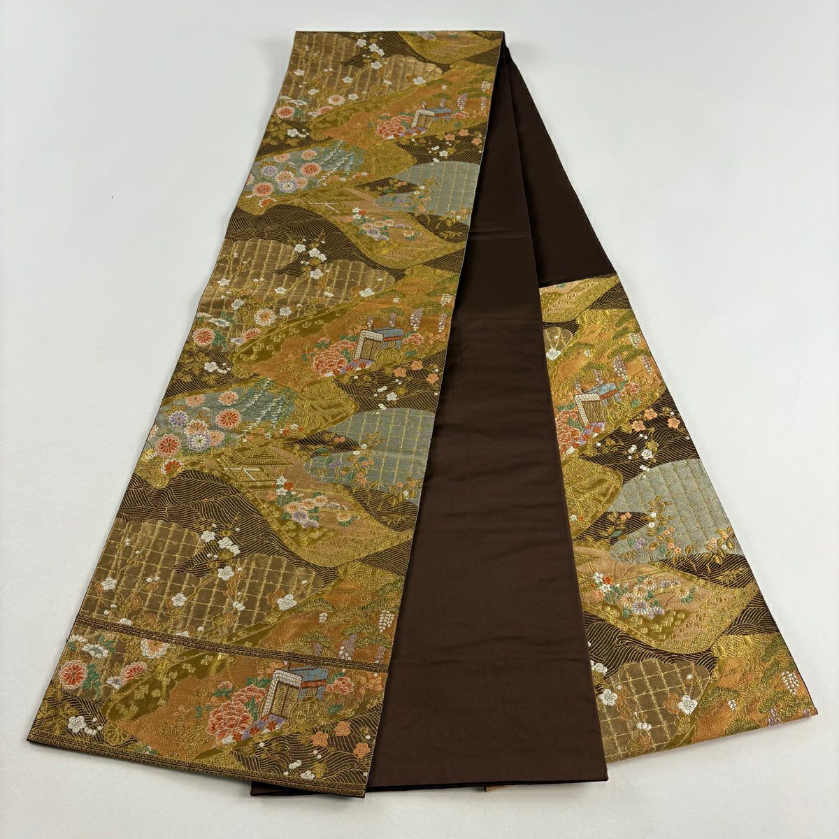 【美品】 袋帶 秀品級 服部織物 落款あり 關西仕立 御所車 巻物 金絲 金金箔 金色 六通 純蠶絲