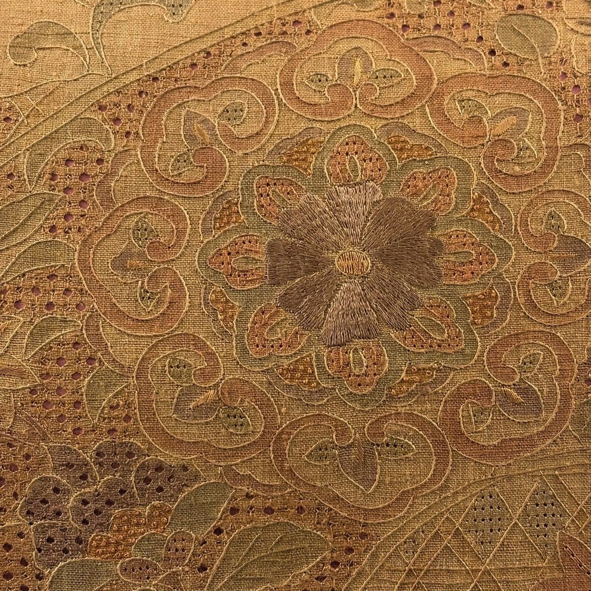 【美品】 袋帶 秀品級 紬織織 扇子面 華紋 刺繡 絞染 山吹茶 純蠶絲