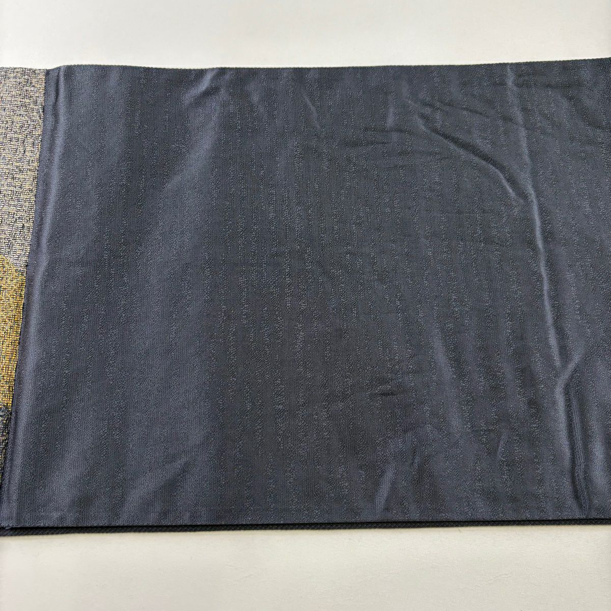 【美品】 袋帶 秀品級 斜紋 幾何學 金絲 金金箔 灰色 六通 純蠶絲