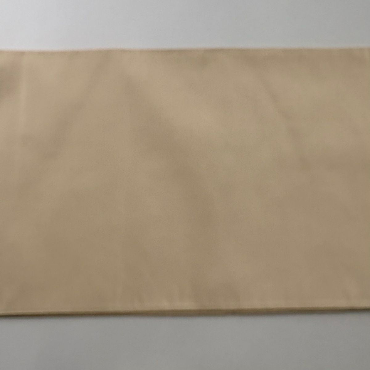 【美品】 袋帶 秀品級 孔雀 草花紋 金糸 淺橙色 お太鼓圖案 純蠶絲