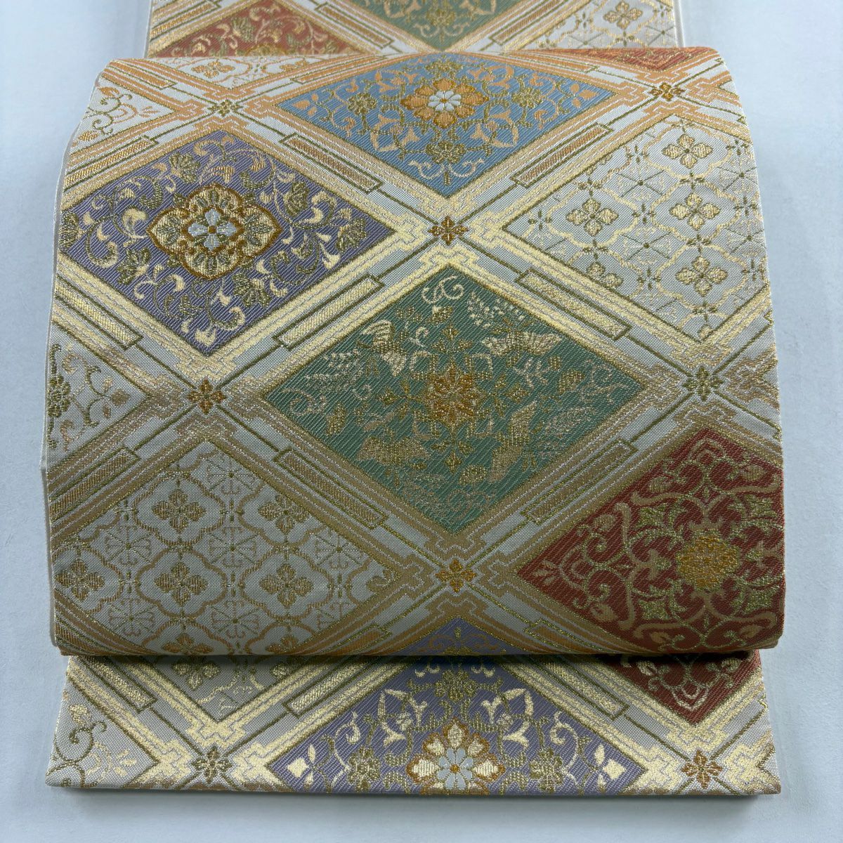 【美品】 袋帶 秀品級 菱格子 花唐草紋 金絲 金金箔 金色 六通 純蠶絲